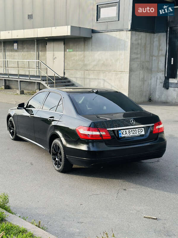 Седан Mercedes-Benz E-Class 2012 в Киеве фото 6 Седан Mercedes-Benz E-Class 2012 в Киеве