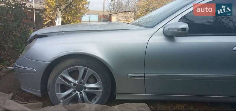 Седан Mercedes-Benz E-Class 2002 в Тульчине