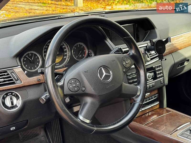 Універсал Mercedes-Benz E-Class 2011 в Києві фото 15 Універсал Mercedes-Benz E-Class 2011 в Києві