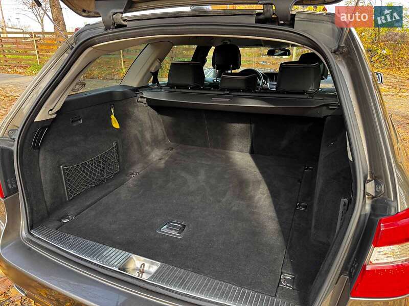 Універсал Mercedes-Benz E-Class 2011 в Києві фото 27 Універсал Mercedes-Benz E-Class 2011 в Києві