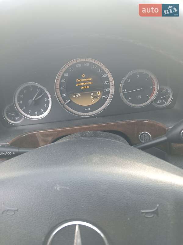 Mercedes-Benz E-Class 2012