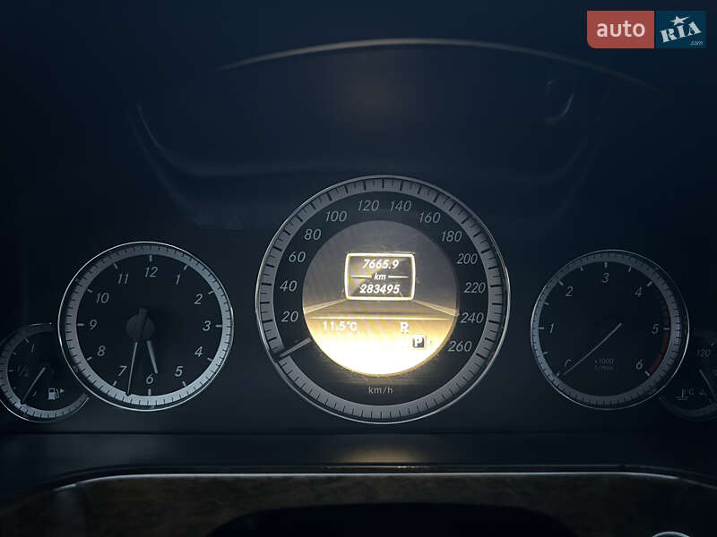 Седан Mercedes-Benz E-Class 2012 в Киеве