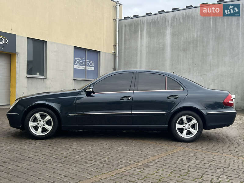 Седан Mercedes-Benz E-Class 2005 в Ивано-Франковске