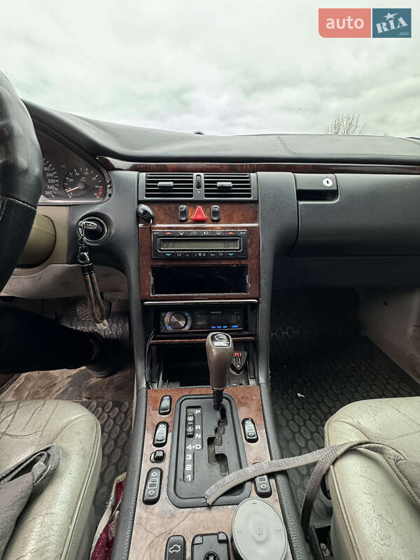 Седан Mercedes-Benz E-Class 1997 в Білгороді-Дністровському