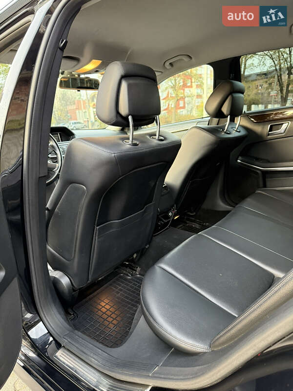 Седан Mercedes-Benz E-Class 2011 в Чернівцях фото 15 Седан Mercedes-Benz E-Class 2011 в Чернівцях
