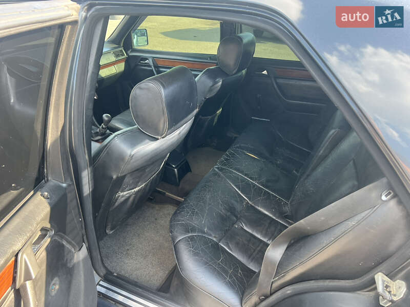Седан Mercedes-Benz E-Class 1994 в Житомире
