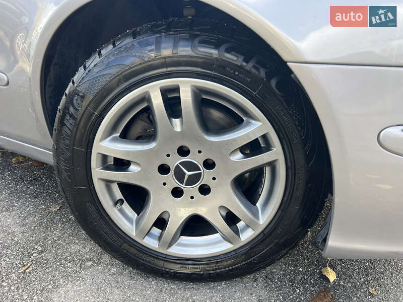 Седан Mercedes-Benz E-Class 2005 в Киеве фото 4 Седан Mercedes-Benz E-Class 2005 в Киеве