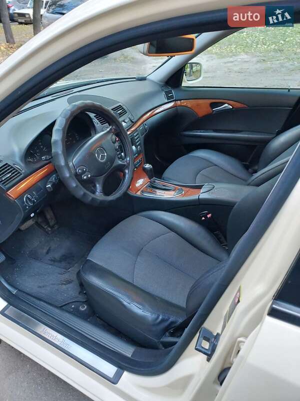 Универсал Mercedes-Benz E-Class 2008 в Запорожье