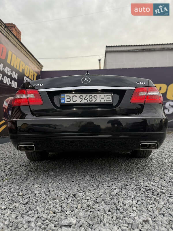 Седан Mercedes-Benz E-Class 2012 в Стрые