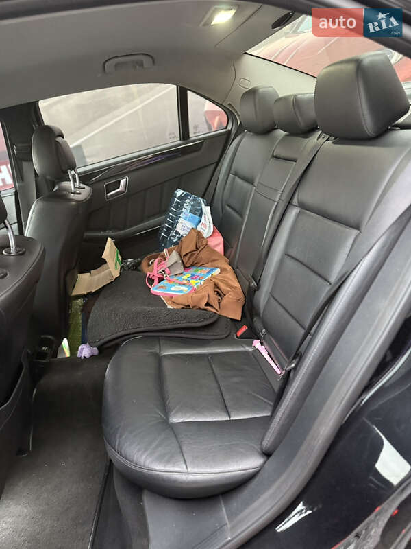 Седан Mercedes-Benz E-Class 2012 в Стрые
