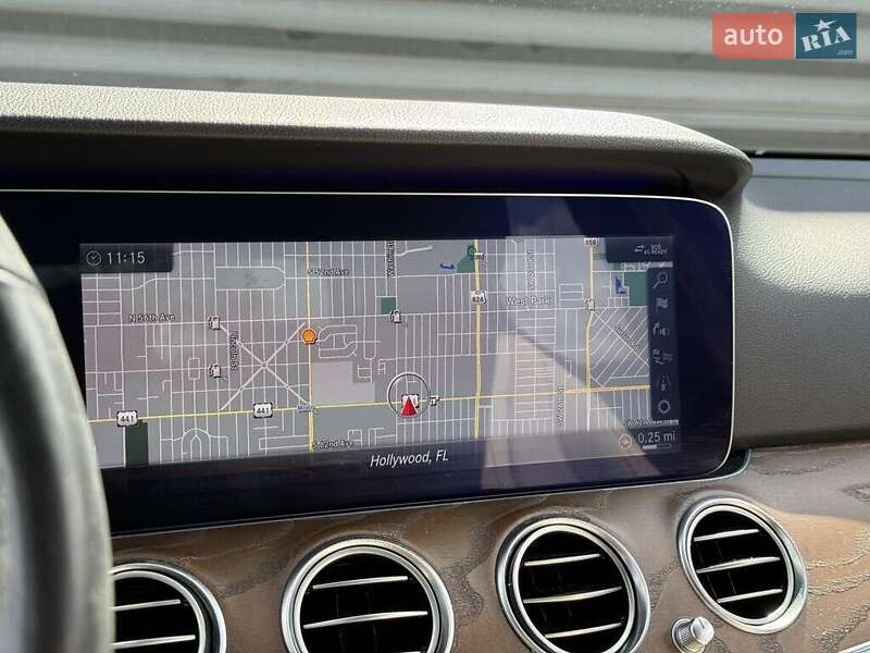 Седан Mercedes-Benz E-Class 2018 в Львове