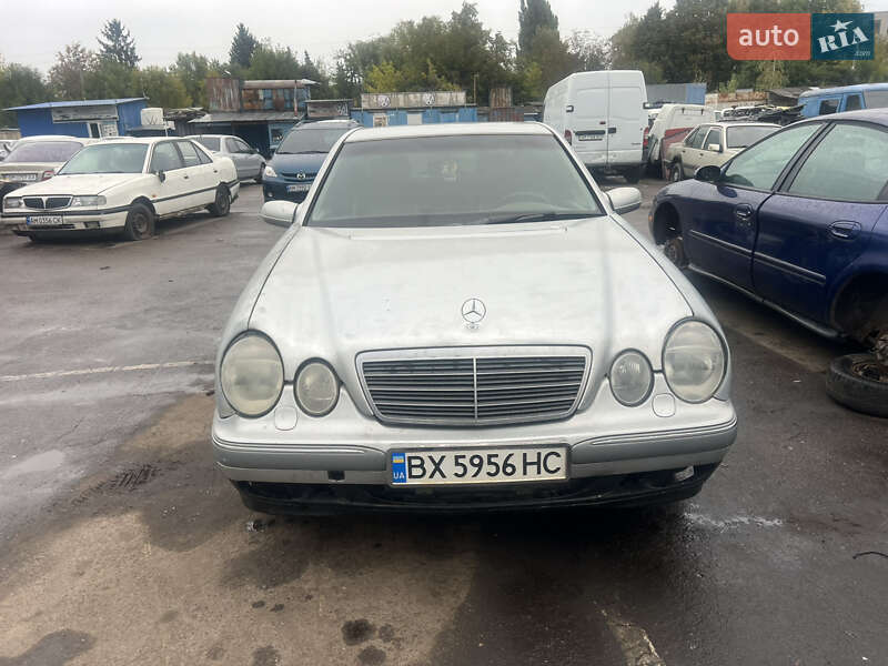 Седан Mercedes-Benz E-Class 2000 в Житомире фото 3 Седан Mercedes-Benz E-Class 2000 в Житомире