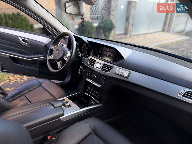 Седан Mercedes-Benz E-Class 2015 в Іршаві
