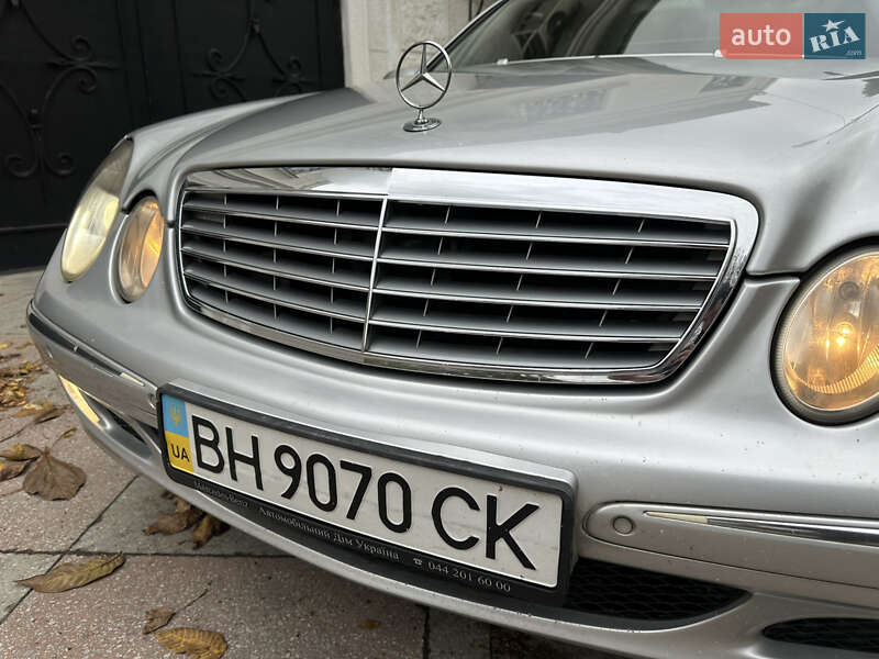 Седан Mercedes-Benz E-Class 2002 в Одессе
