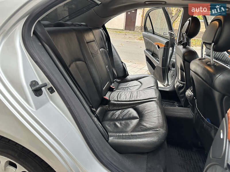 Седан Mercedes-Benz E-Class 2002 в Одессе
