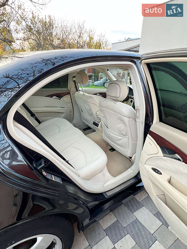 Седан Mercedes-Benz E-Class 2002 в Ужгороде