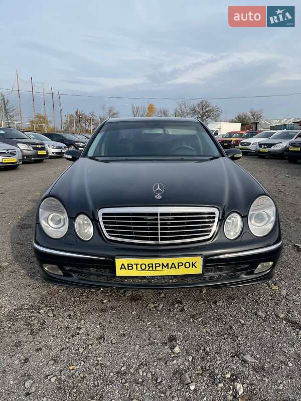 Седан Mercedes-Benz E-Class 2002 в Ужгороде