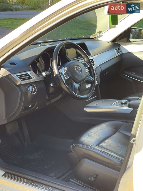 Седан Mercedes-Benz E-Class 2014 в Бурштині