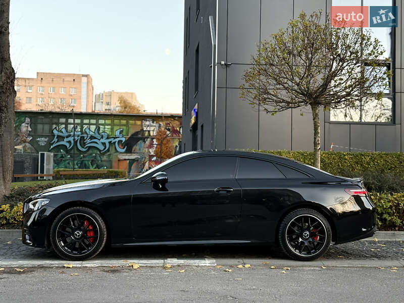 Купе Mercedes-Benz E-Class 2020 в Львове
