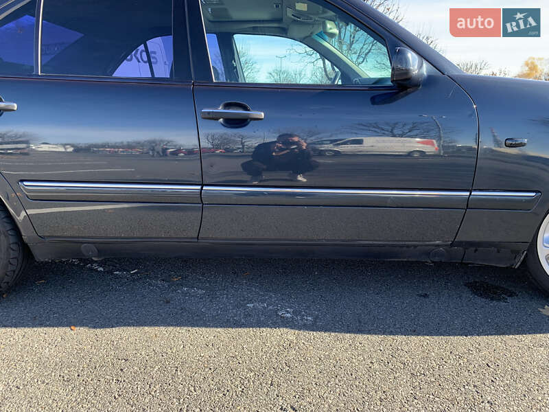 Седан Mercedes-Benz E-Class 1998 в Николаеве