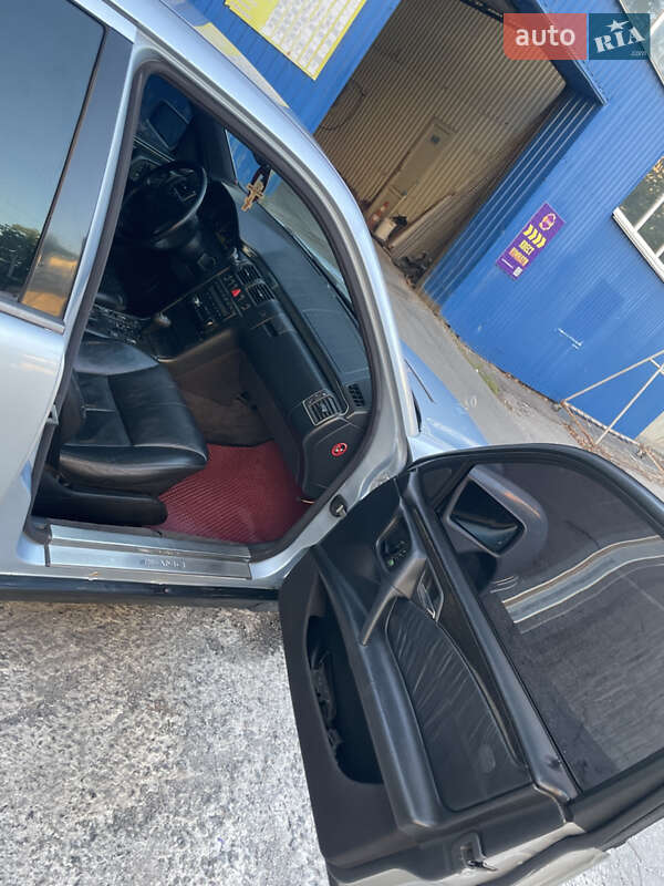 Седан Mercedes-Benz E-Class 1998 в Томашполі