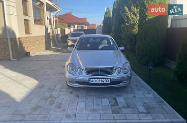 Седан Mercedes-Benz E-Class 2004 в Ужгороде