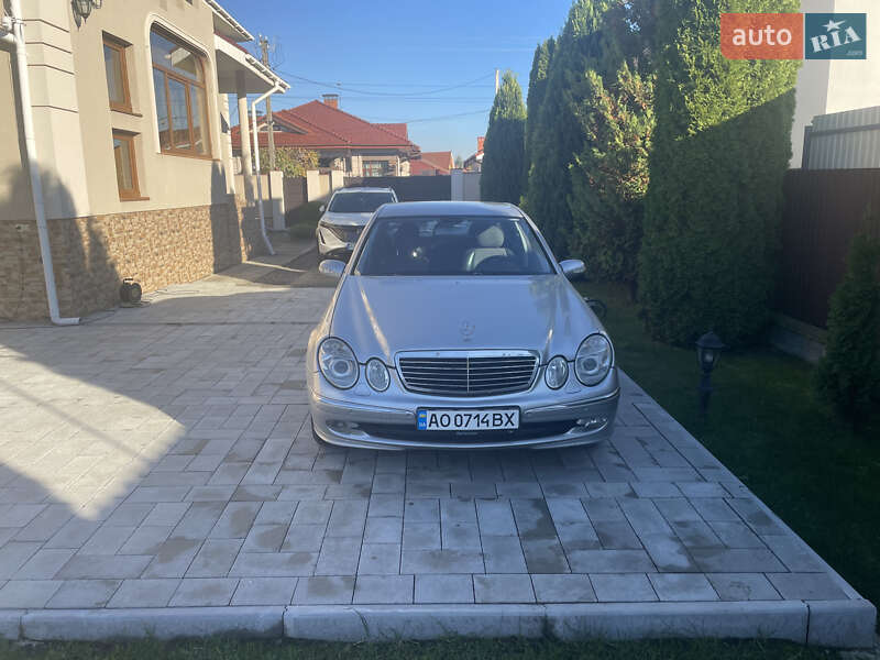 Mercedes-Benz E-Class 2004 Mercedes-Benz E-Class 2004
