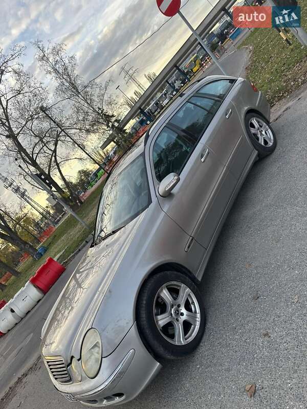 Универсал Mercedes-Benz E-Class 2007 в Киеве