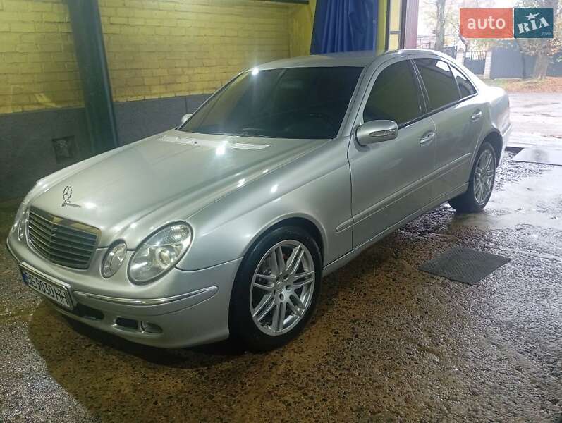 Седан Mercedes-Benz E-Class 2002 в Первомайске