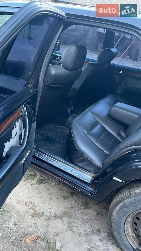 Седан Mercedes-Benz E-Class 1990 в Золочеві фото 13 Седан Mercedes-Benz E-Class 1990 в Золочеві