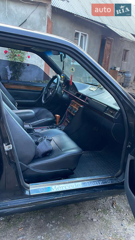 Седан Mercedes-Benz E-Class 1990 в Золочеві фото 4 Седан Mercedes-Benz E-Class 1990 в Золочеві
