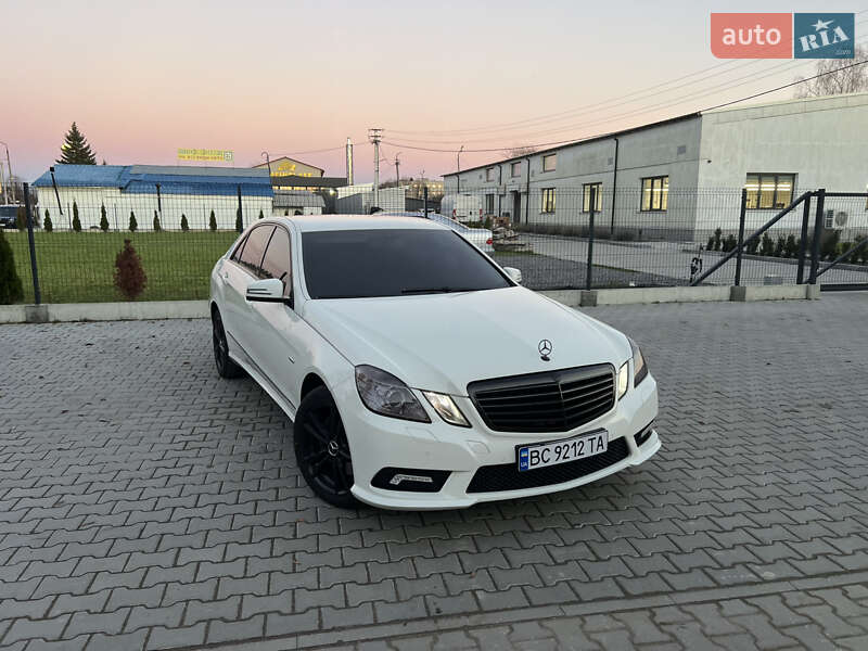 Mercedes-Benz E-Class 2011