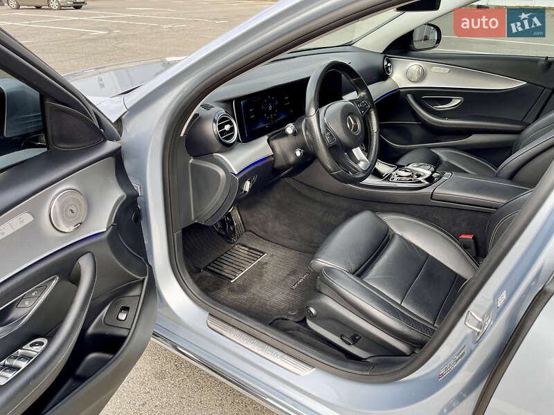 Седан Mercedes-Benz E-Class 2016 в Киеве