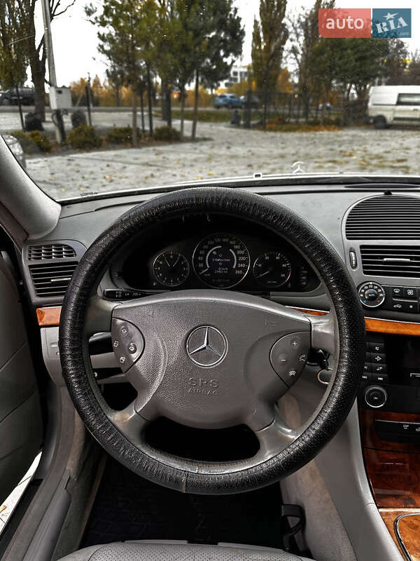 Седан Mercedes-Benz E-Class 2002 в Рівному фото 35 Седан Mercedes-Benz E-Class 2002 в Рівному
