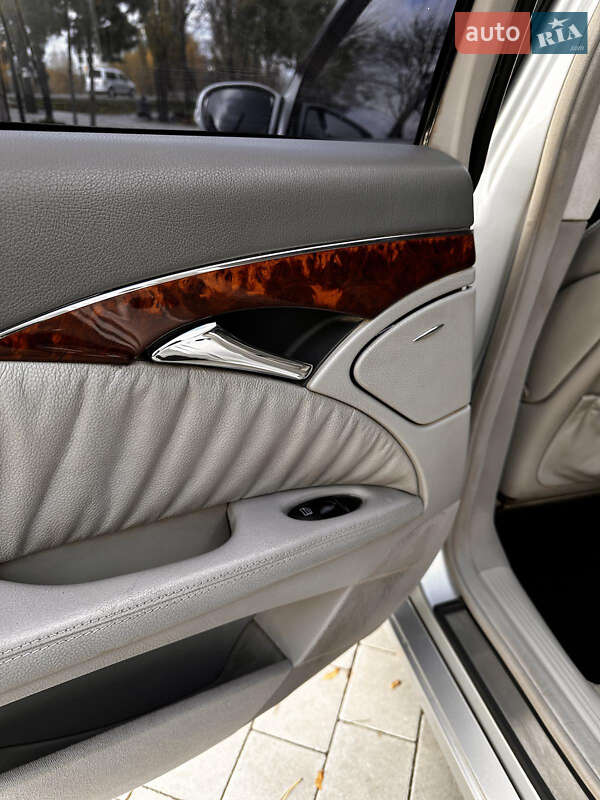 Седан Mercedes-Benz E-Class 2002 в Рівному фото 41 Седан Mercedes-Benz E-Class 2002 в Рівному