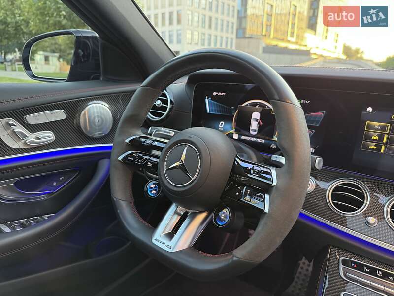 Седан Mercedes-Benz E-Class 2022 в Днепре