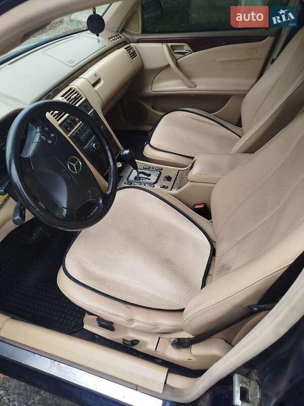 Седан Mercedes-Benz E-Class 2000 в Змиеве