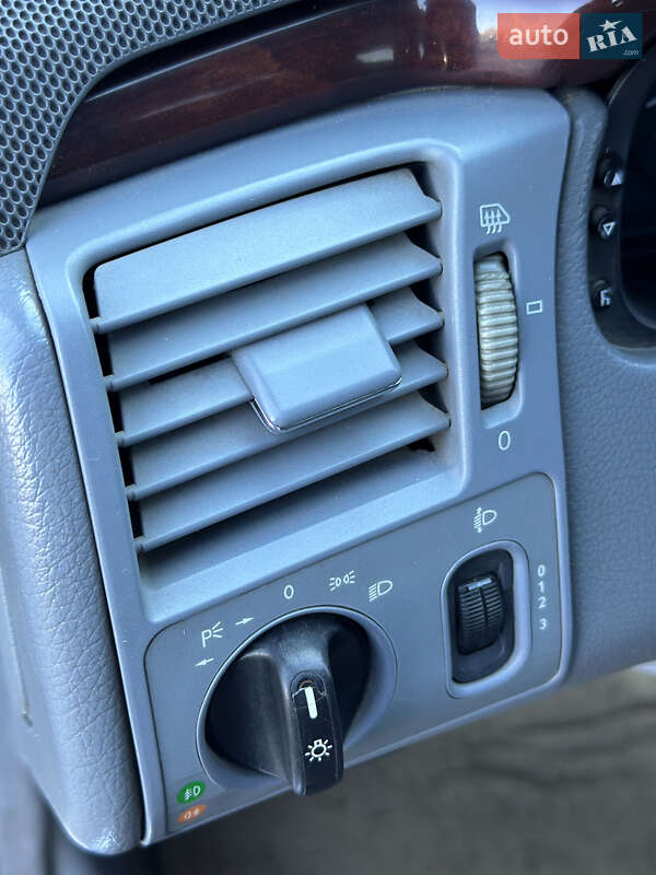 Седан Mercedes-Benz E-Class 2001 в Ужгороде