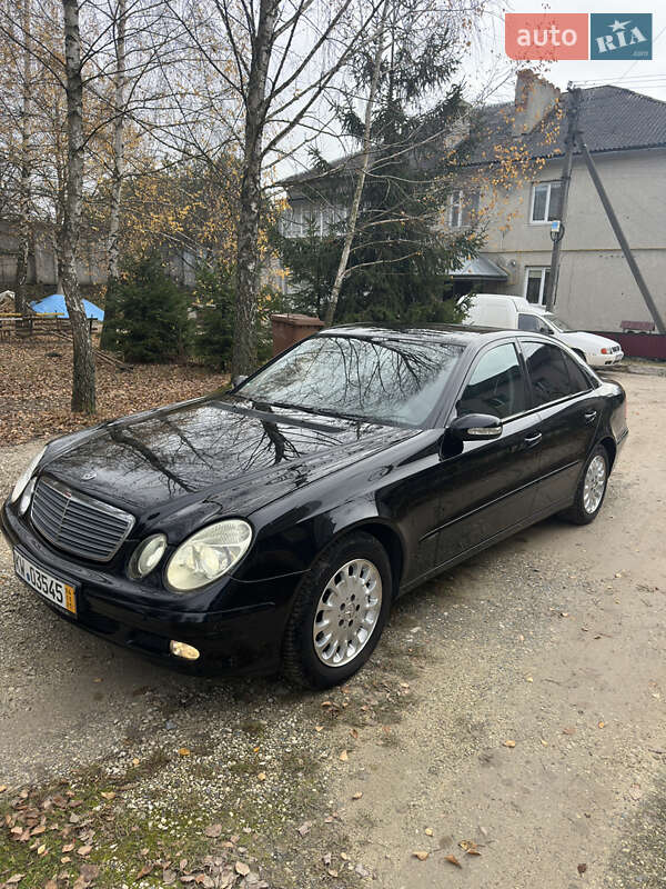 Седан Mercedes-Benz E-Class 2004 в Збараже