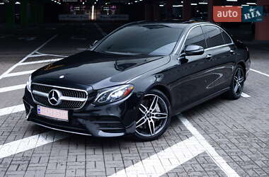 Седан Mercedes-Benz E-Class 2016 в Киеве