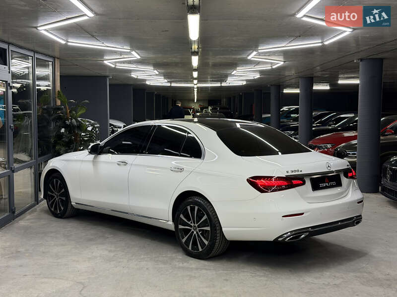 Седан Mercedes-Benz E-Class 2021 в Одесі