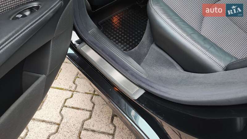 Седан Mercedes-Benz E-Class 2004 в Івано-Франківську