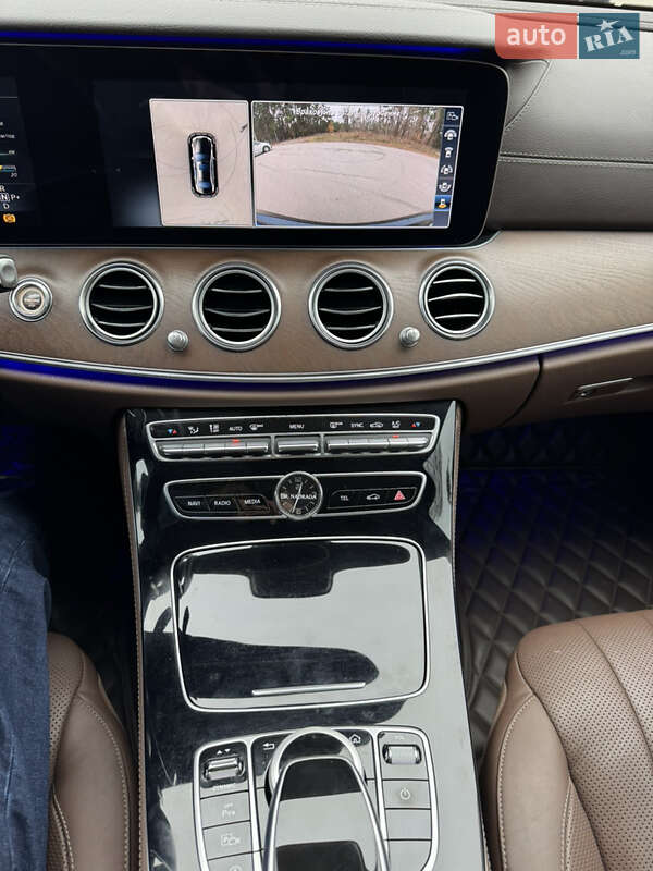 Седан Mercedes-Benz E-Class 2017 в Киеве фото 18 Седан Mercedes-Benz E-Class 2017 в Киеве