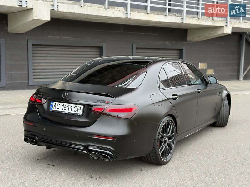 Седан Mercedes-Benz E-Class 2021 в Киеве