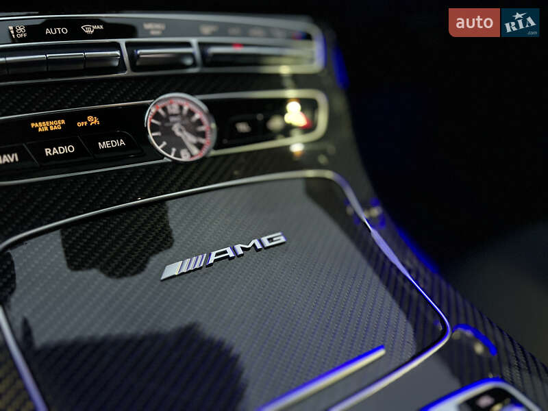 Седан Mercedes-Benz E-Class 2019 в Киеве