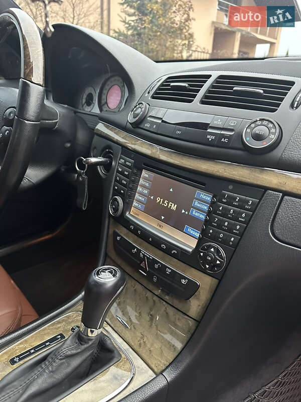 Седан Mercedes-Benz E-Class 2007 в Львові фото 35 Седан Mercedes-Benz E-Class 2007 в Львові