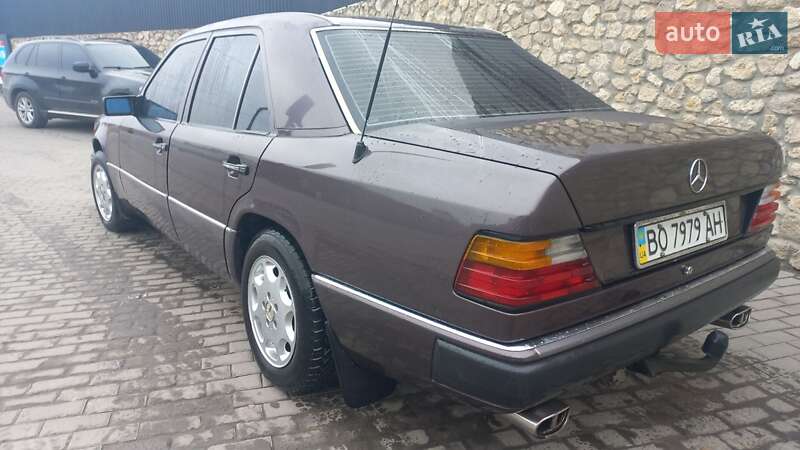 Седан Mercedes-Benz E-Class 1992 в Тернополі фото 12 Седан Mercedes-Benz E-Class 1992 в Тернополі