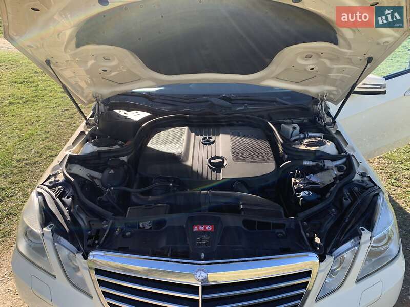 Универсал Mercedes-Benz E-Class 2010 в Тернополе