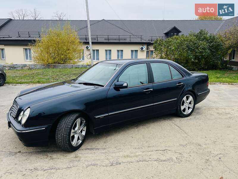 Седан Mercedes-Benz E-Class 2000 в Запорожье