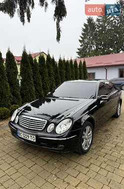 Седан Mercedes-Benz E-Class 2003 в Городке